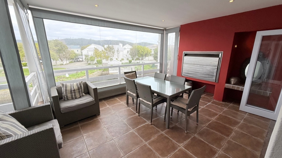 To Let 2 Bedroom Property for Rent in Thesen Islands Western Cape